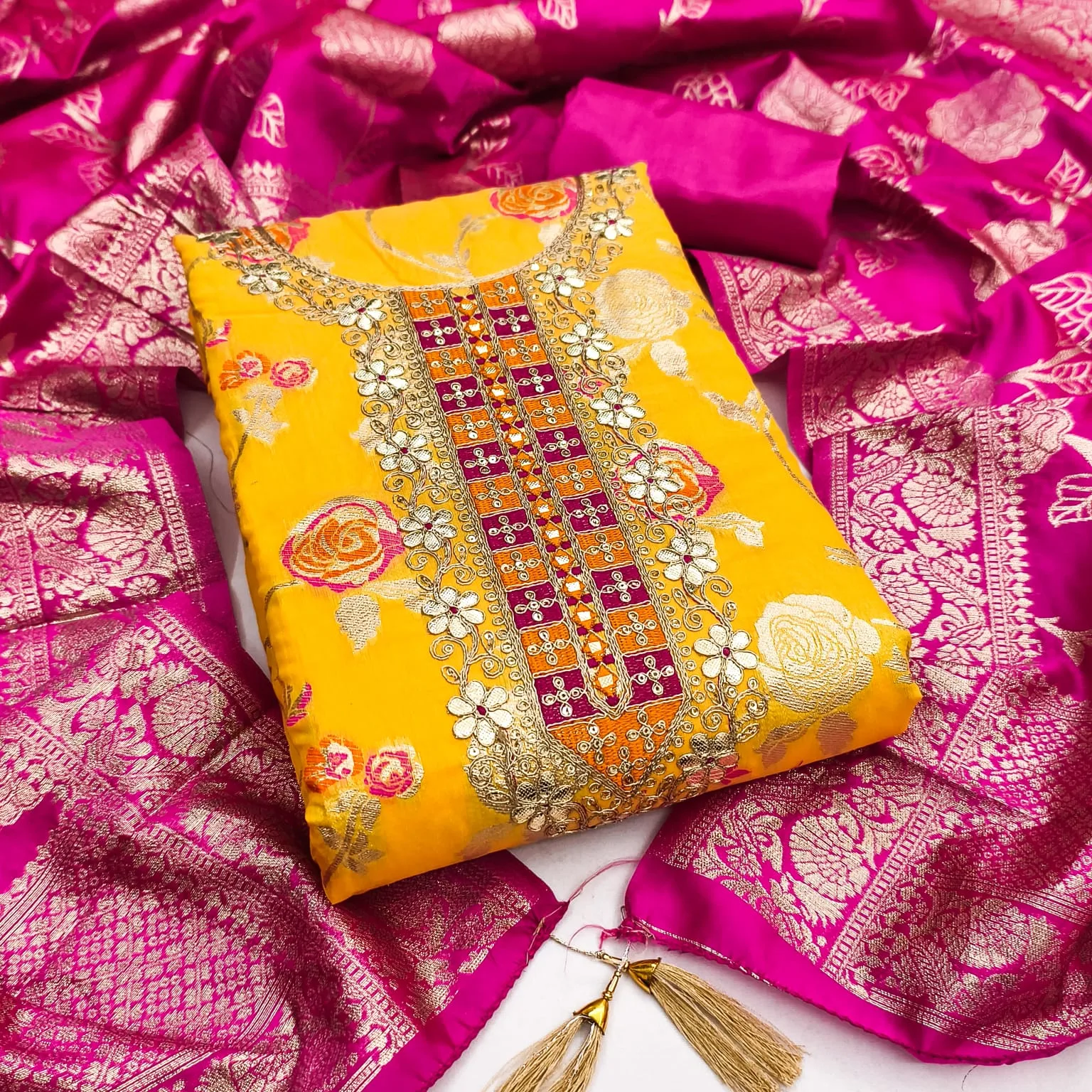 Dulhan Lehenga Choli Modal Weaving Meenakari Zakard Kodding Squance Work - Design Number 1