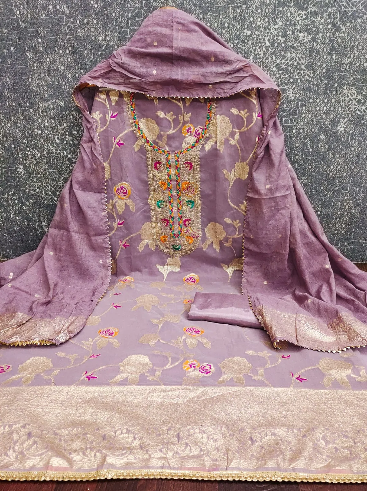 Design Number 1900 3