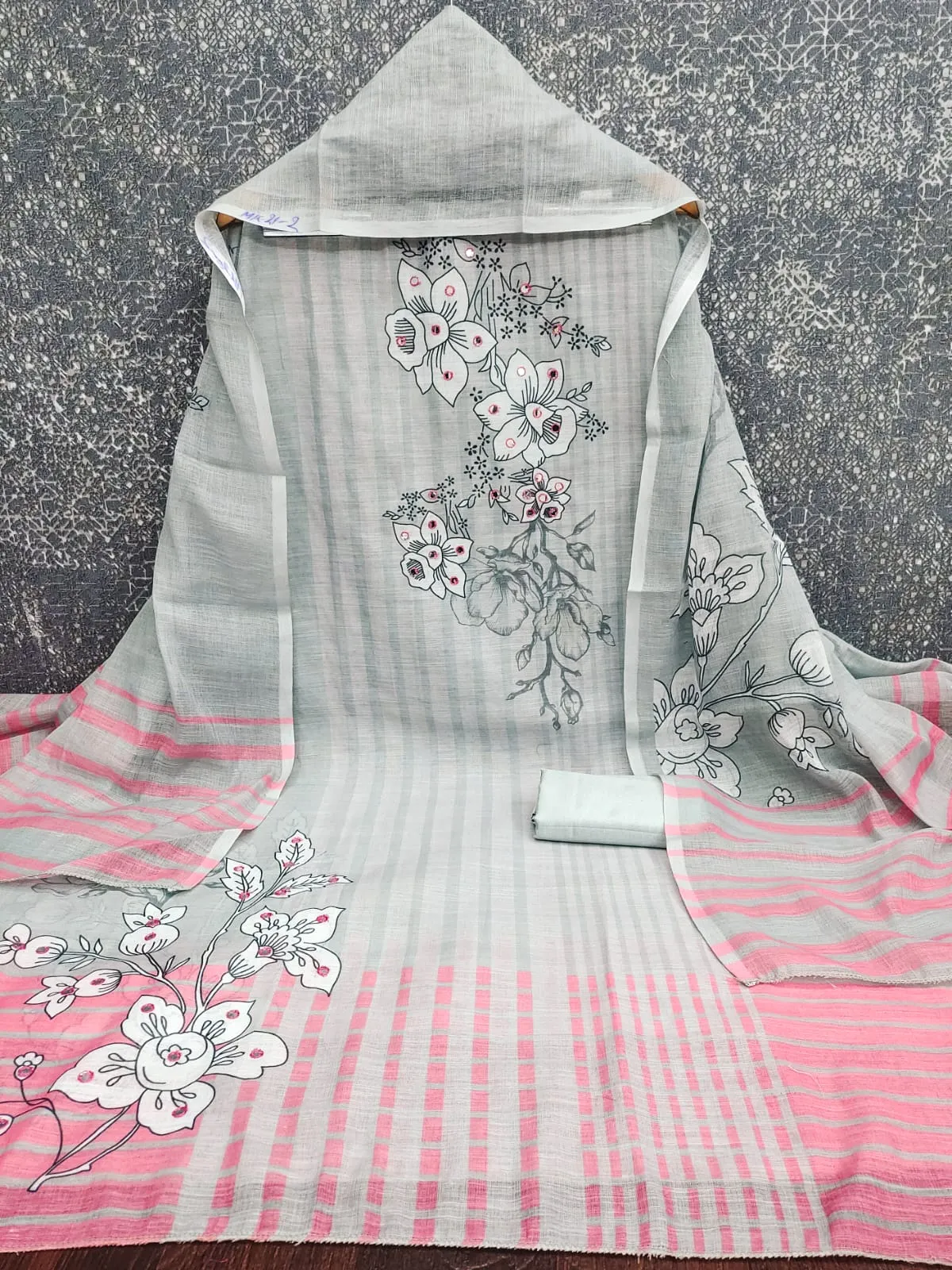 Design Number 1901 2