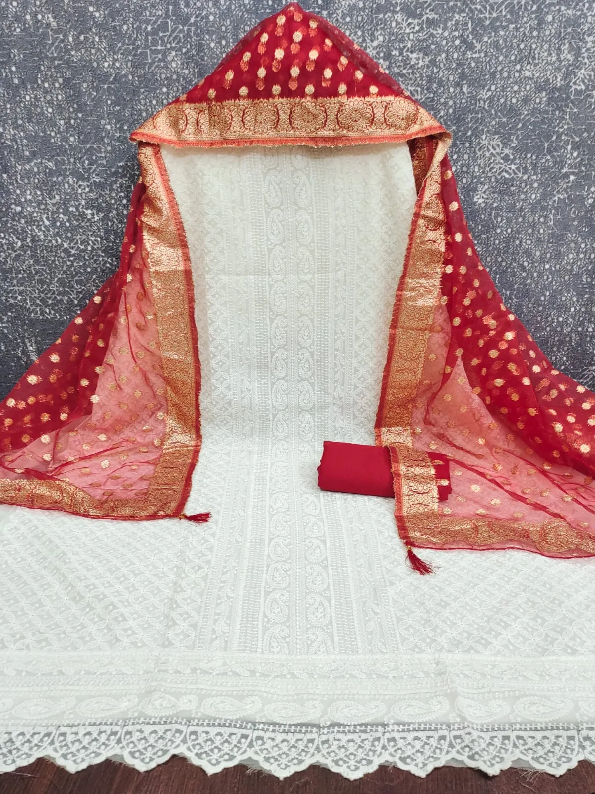Design Number 1902 4