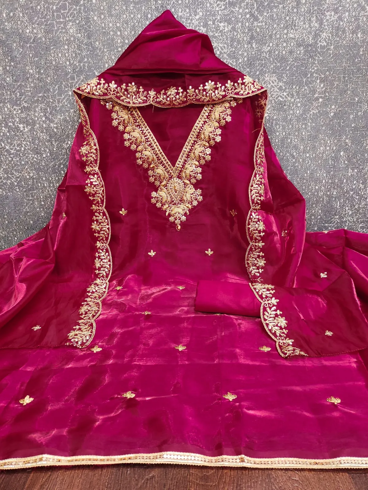 Design Number 1907 4