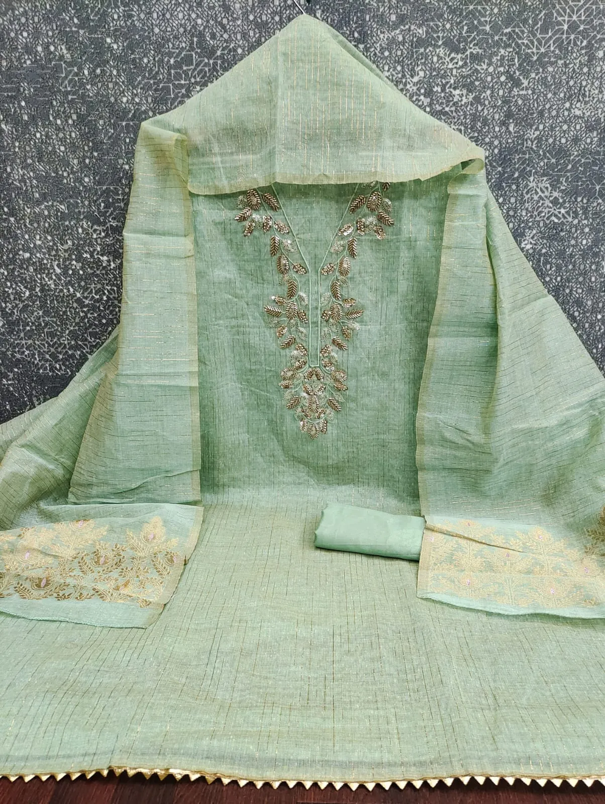 Design Number 1908
