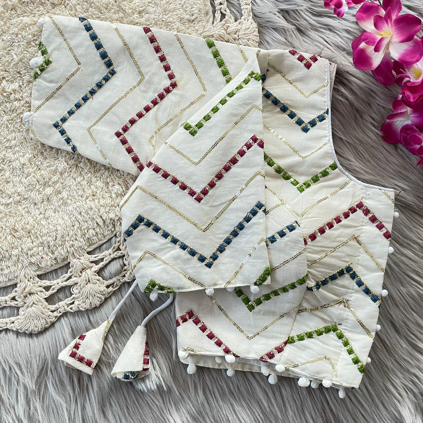 Design Number 1915 5