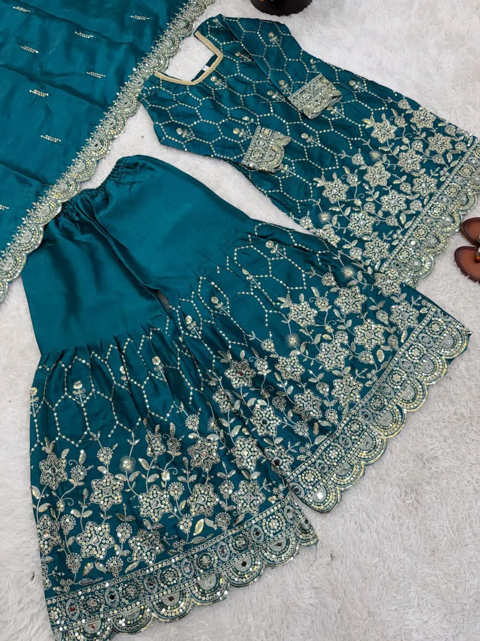 Design Number 1935 5