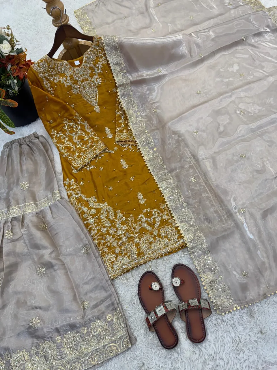 Design Number 1952 10