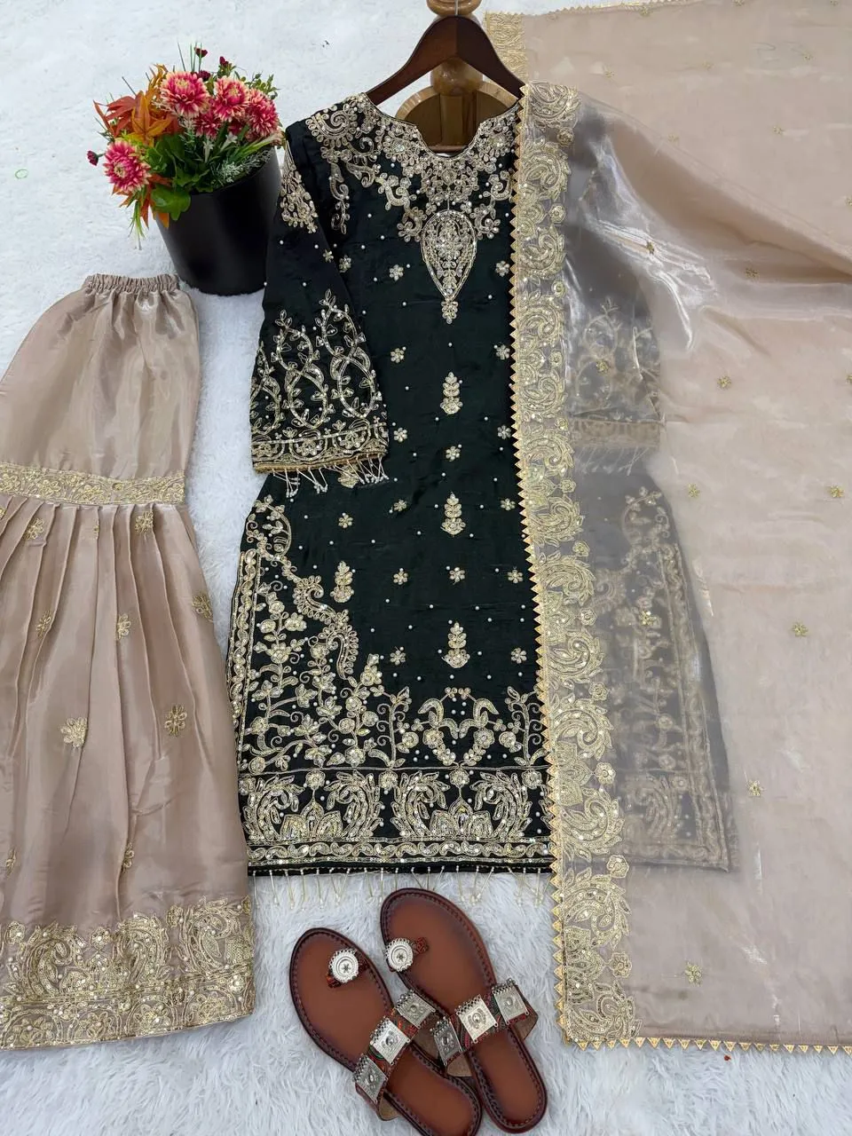 Design Number 1952 7