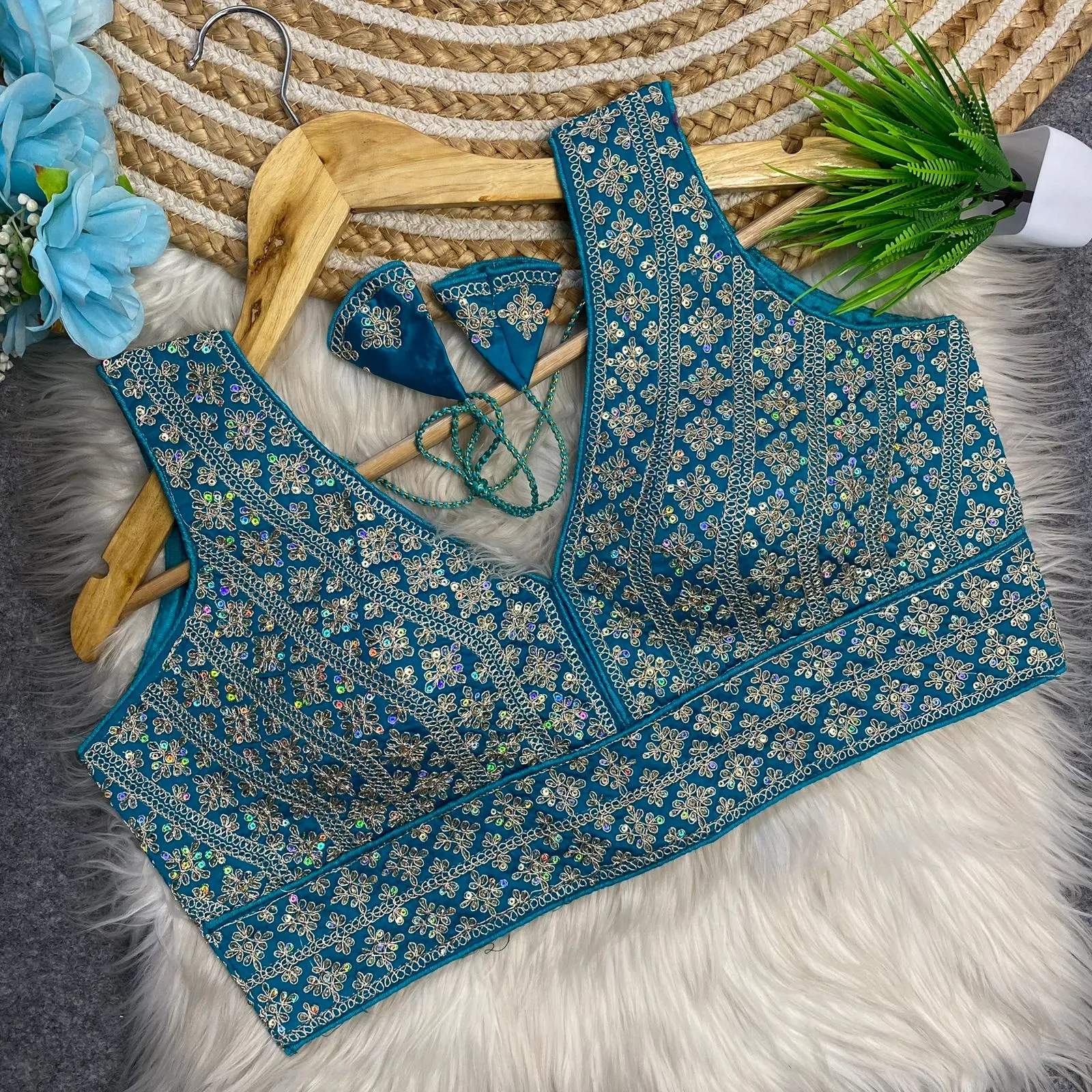 Design Number 1970 4